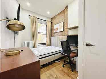 Furnished Room in Bedstuy