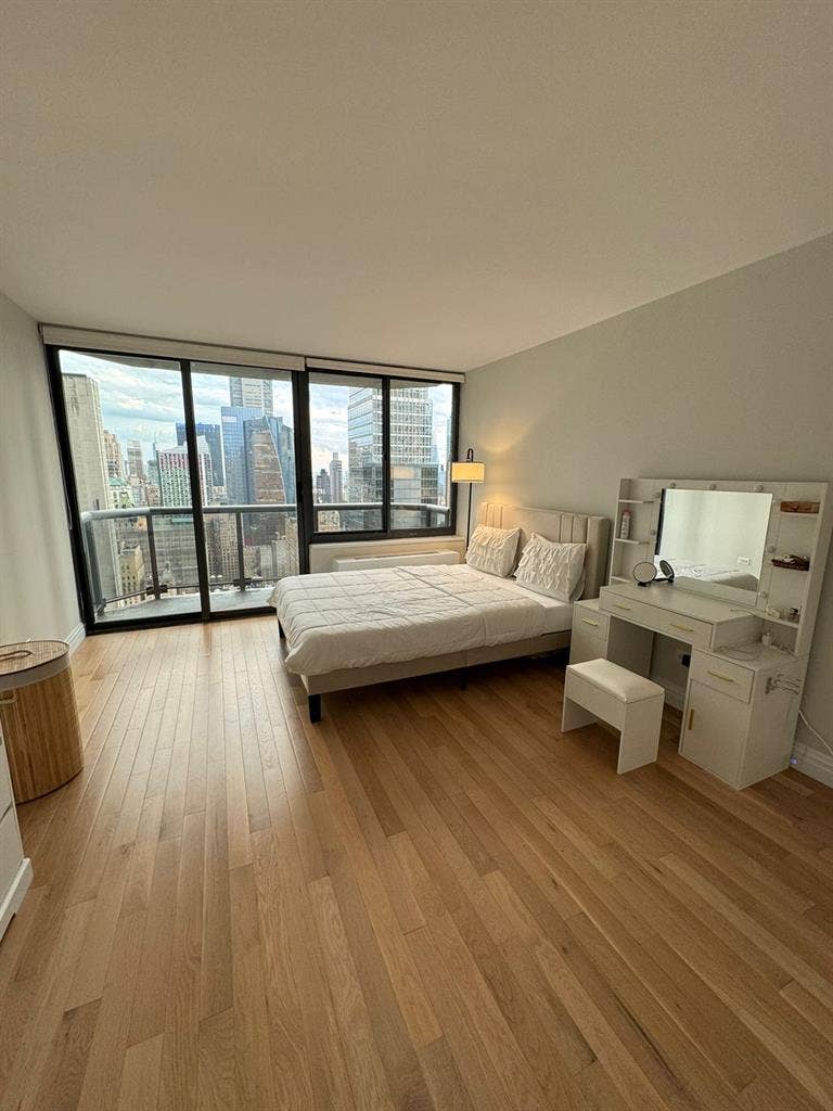 ✨Room w/ Gorgeous Views - Midtown✨