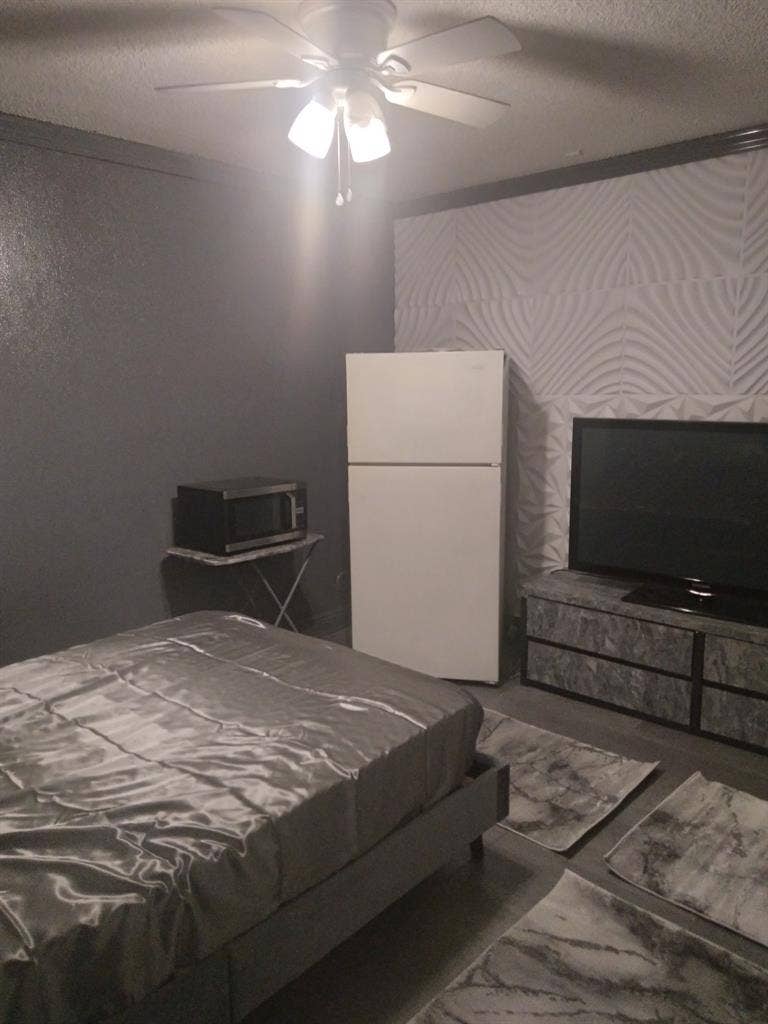 move in ready furnished completely