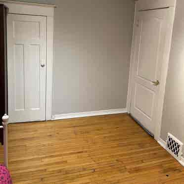 Very large room available