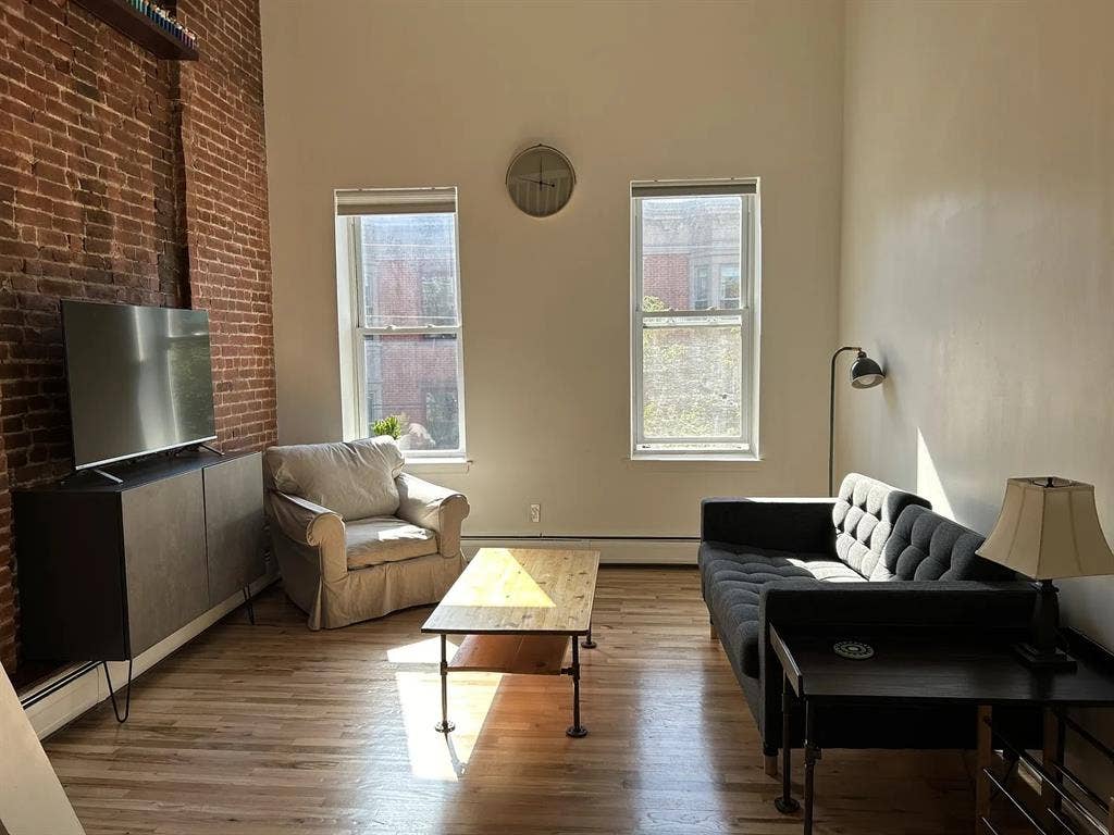 Furnished one-Bedroom Apartment