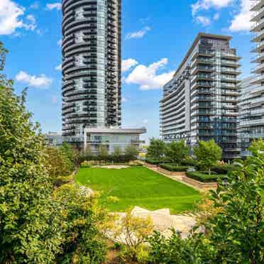 Toronto Skyline Views
 - Humber Bay