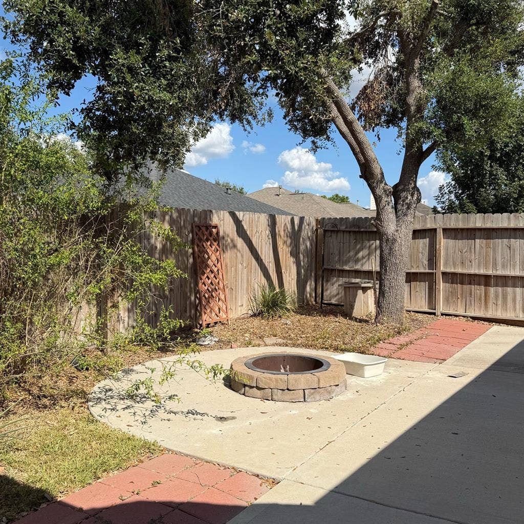 2 rooms for rent in Katy/cypress