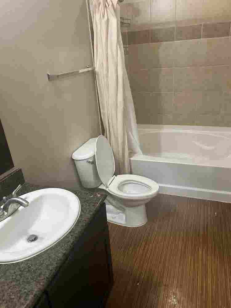 Bedroom for rent with bathroom