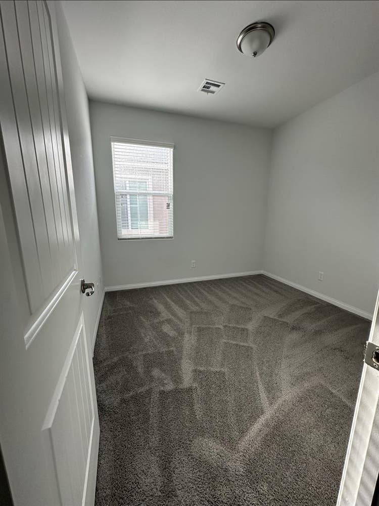 Room for rent! SW area!