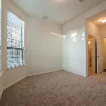 Multiple rooms with baths in house