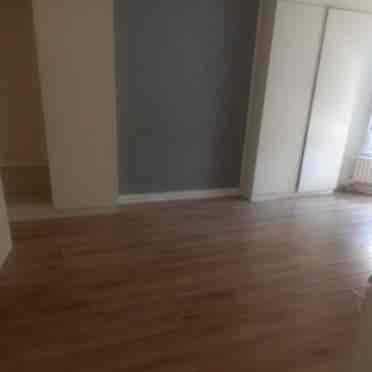 Large furnished room sw2