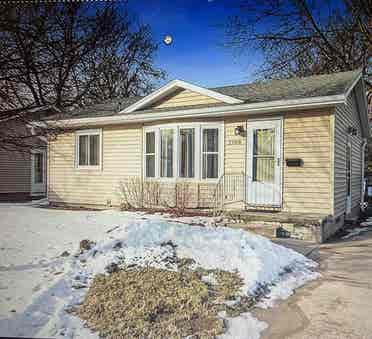 Home near Grandview College