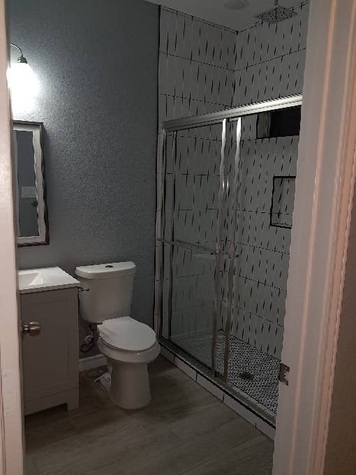 Private room w/ bathroom