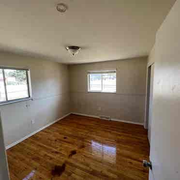 Bedroom for rent in Centennial!