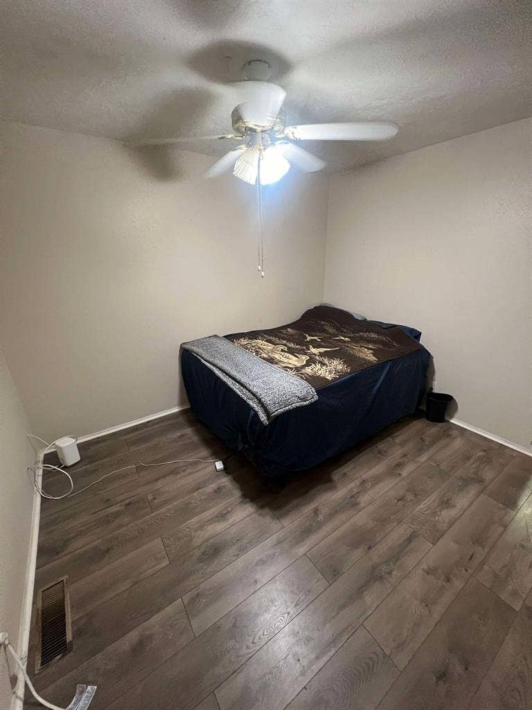 Room for rent near Fashion Fair