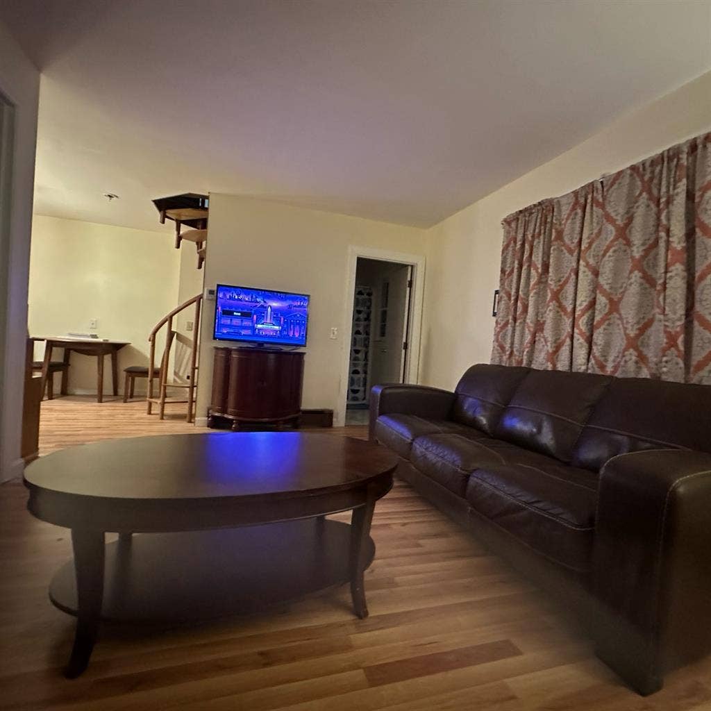 Spacious 2 bedrooms
 apartment