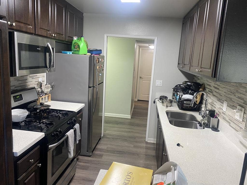 Bedroom with bath for Rent, Downey