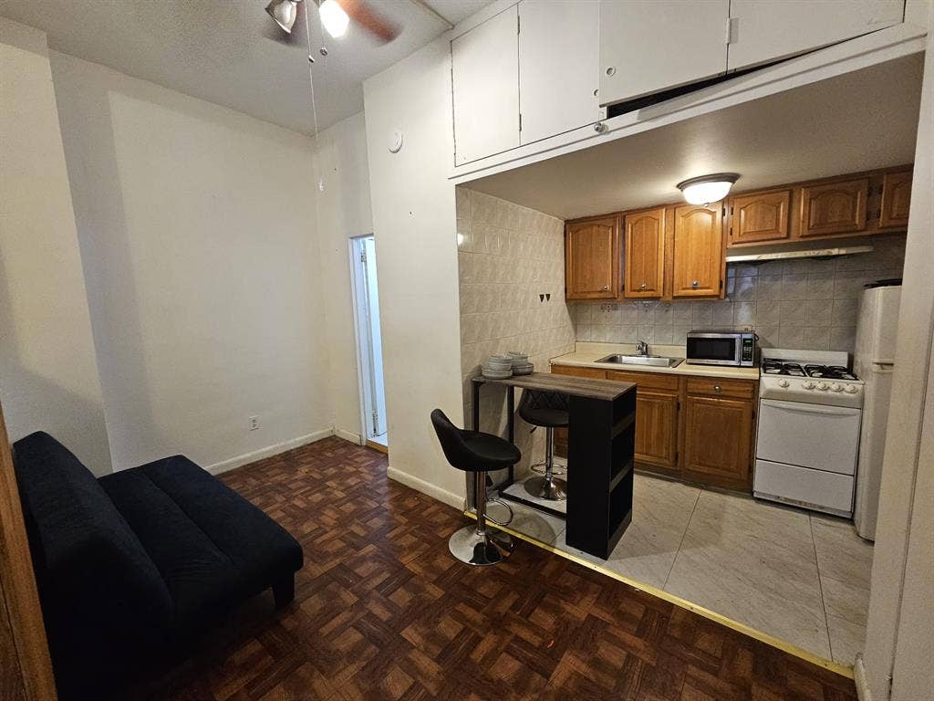 Spacious Furnished Room in Kips Bay