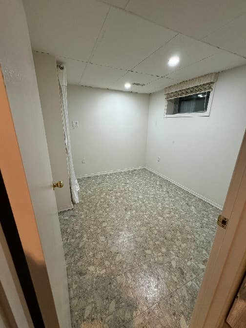 2BHK SPACIOUS  FINISHED BASEMENT 