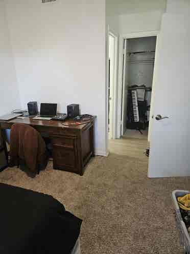 Apartment available for sublet