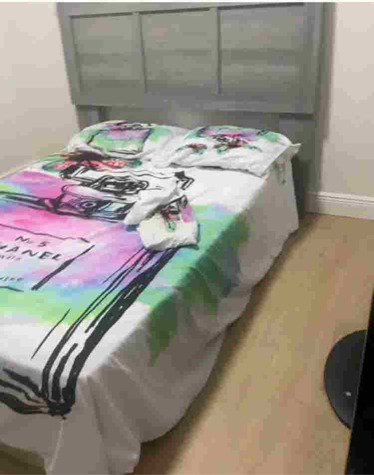 Furnished room in Nice House