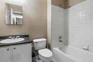 1 BR Available in San Antonio