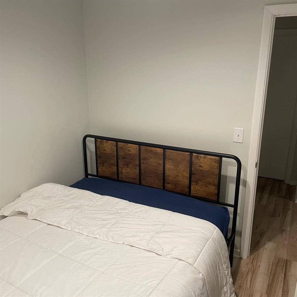 Looking for a roommate in Columbus