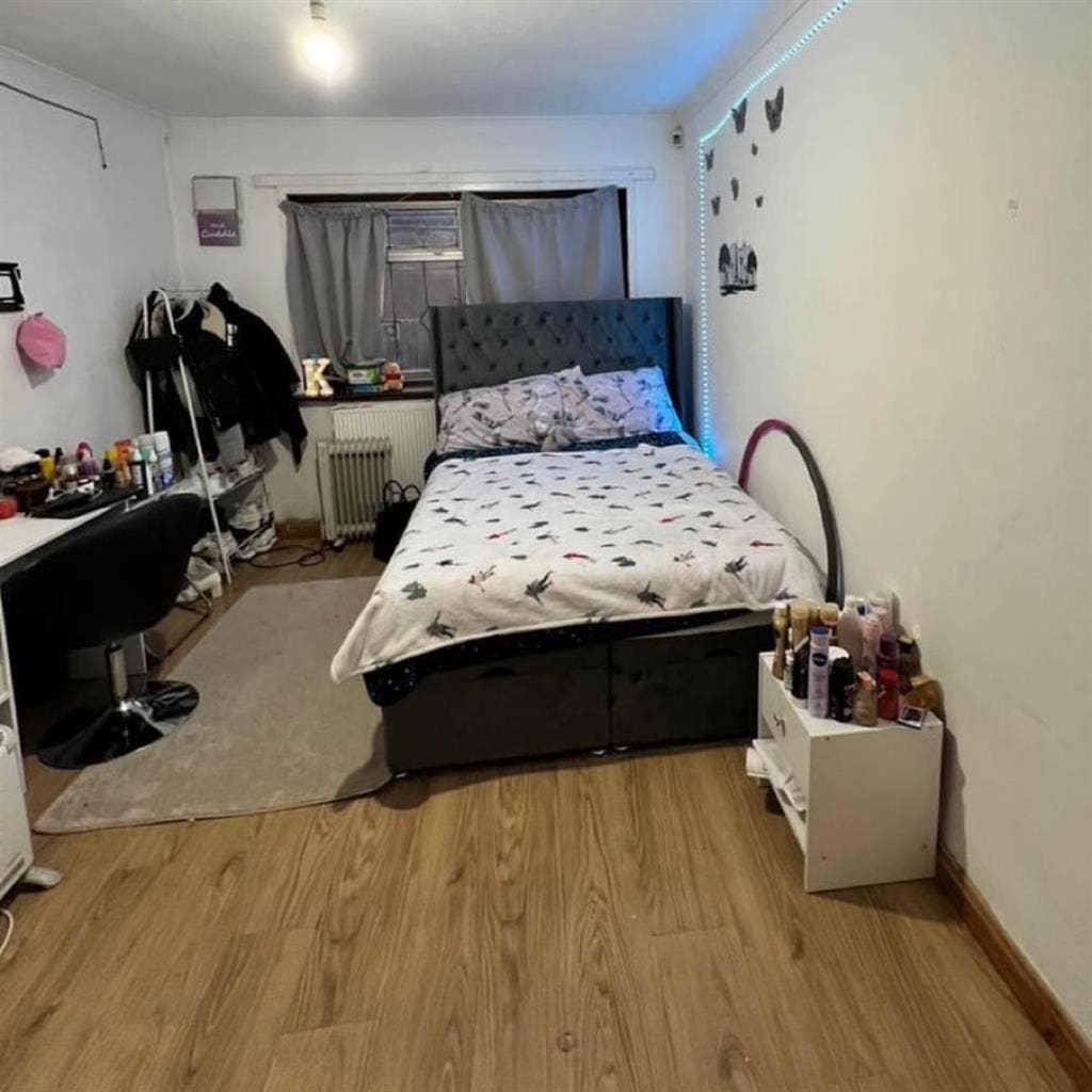 Double room for short-term let