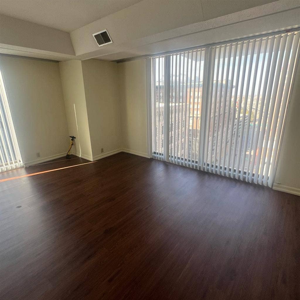 Living room in downtown for $