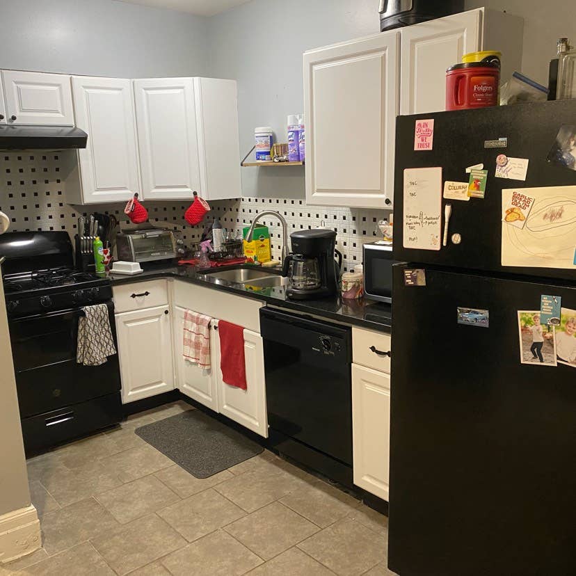 Roommate needed! Park Ave area