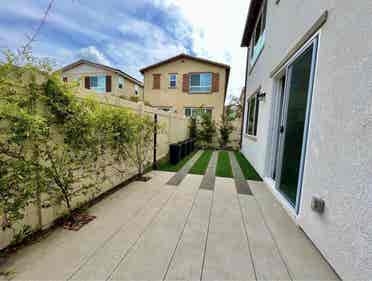 Room for rent in Panorama City