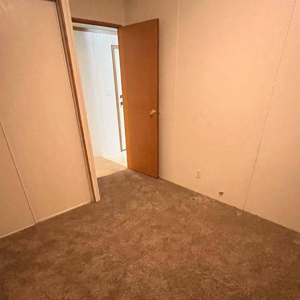 Room for rent with private bathroom