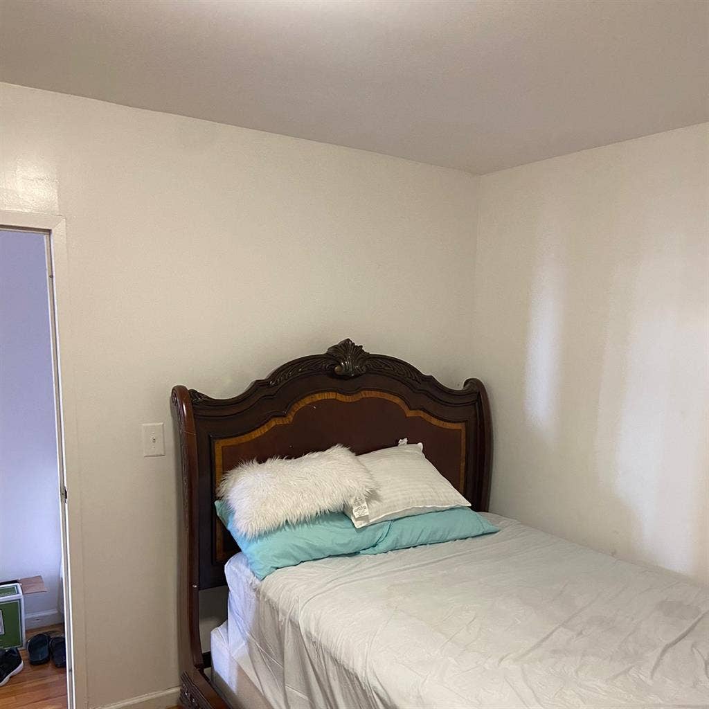 Bedroom for rent in Bedstuy