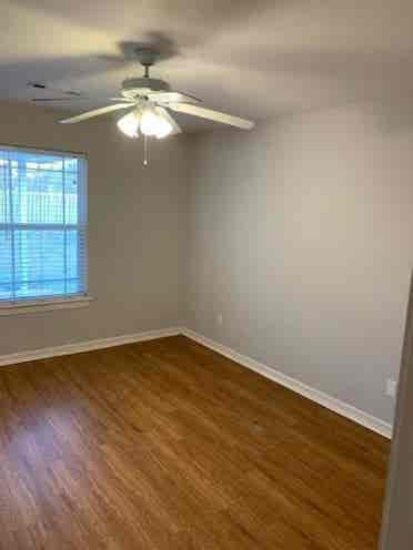 Room available West Fayetteville