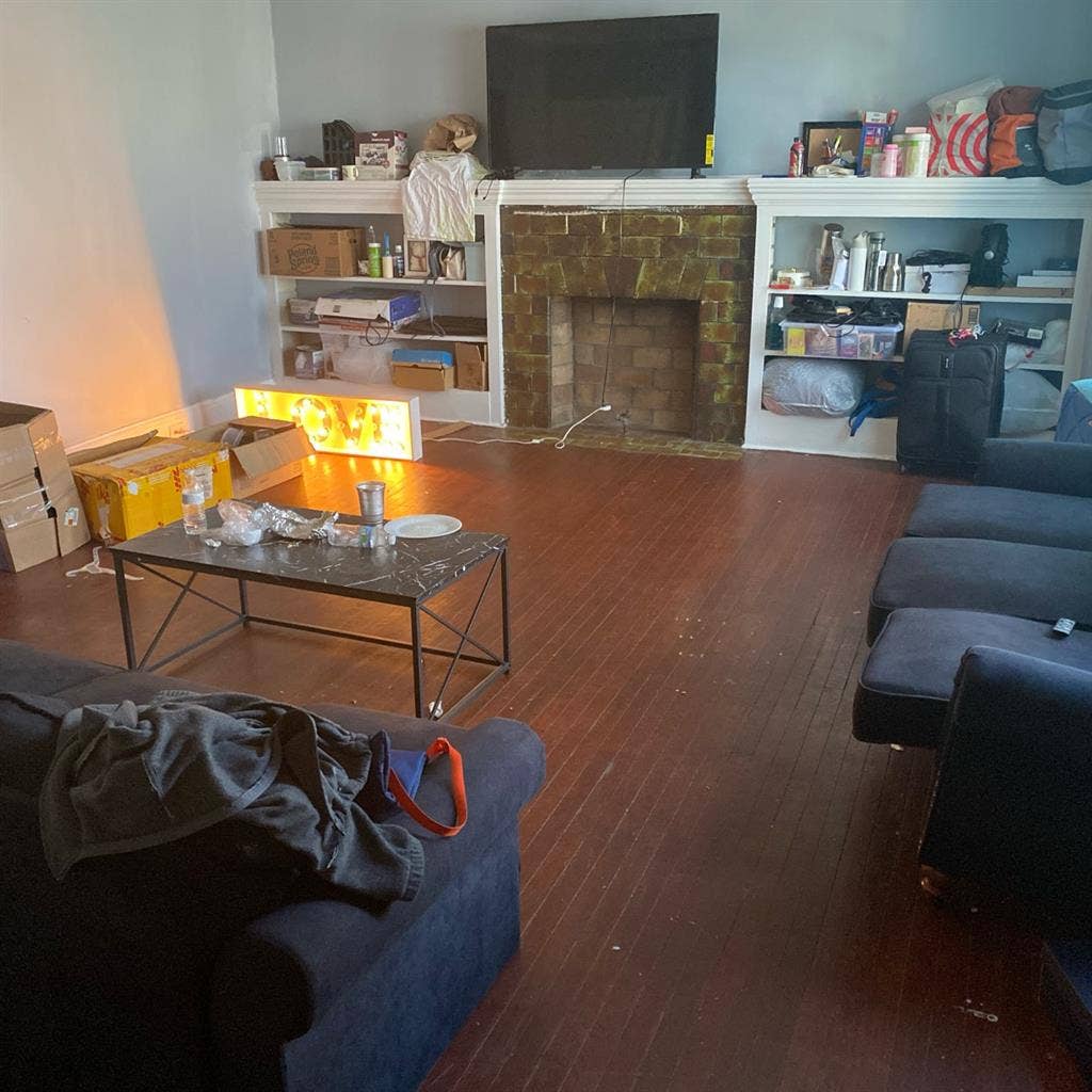 Sublet needed /
will help moving in