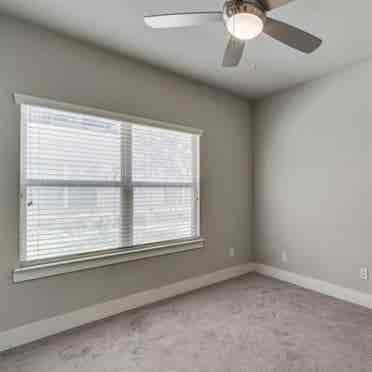 Room for Rent near Downtown Dallas