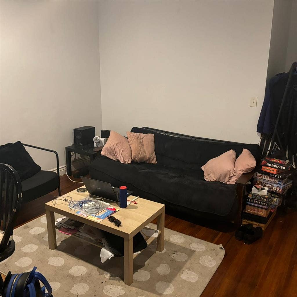 Looking to Rent (sublet) room ASAP