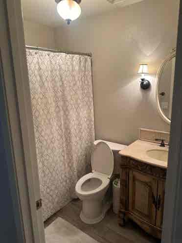 PRIVATE ROOM FOR RENT IN SOUTH PHX