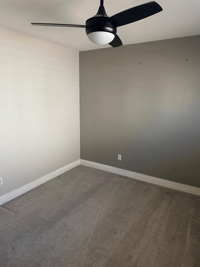 PRIVATE ROOM FOR RENT IN SOUTH PHX