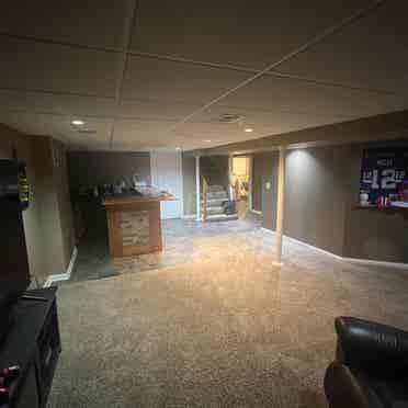 Finished basement with bathroom