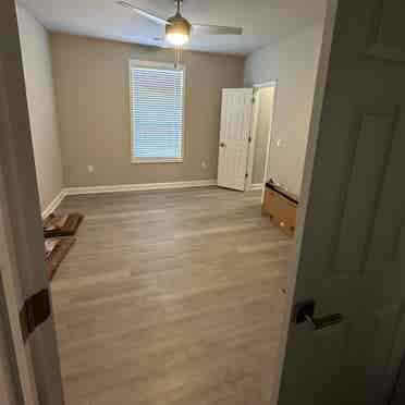 2 bedrooms available - Mayfaire apt