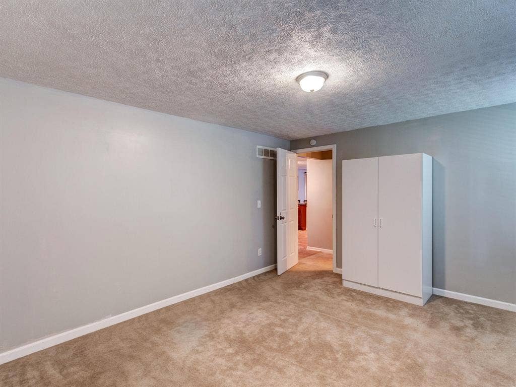 1 BR in Indianapolis