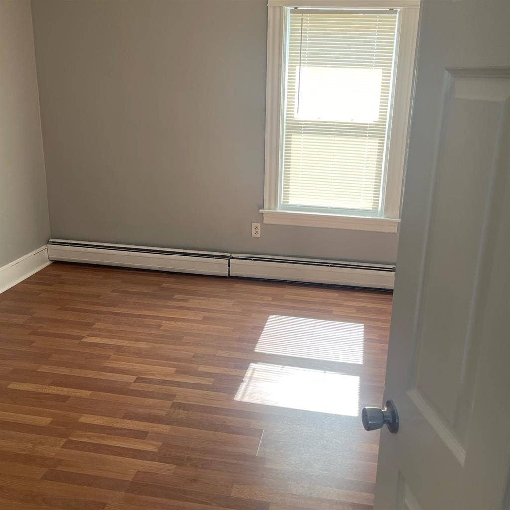 rooms for rent including utilities