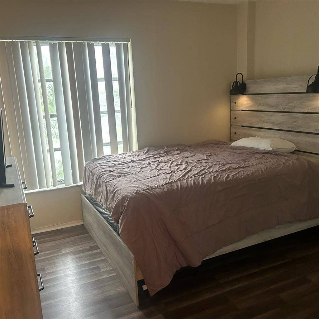 Master room for rent in Tamarac, FL