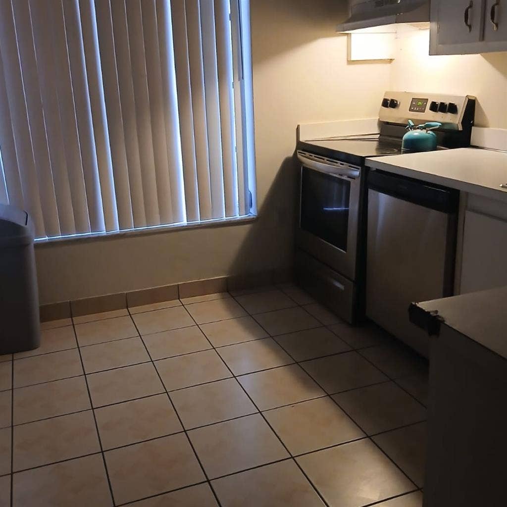 Master room for rent in Tamarac, FL