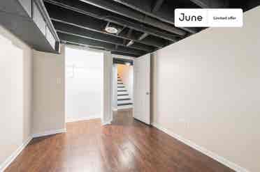 3 BR in Chicago