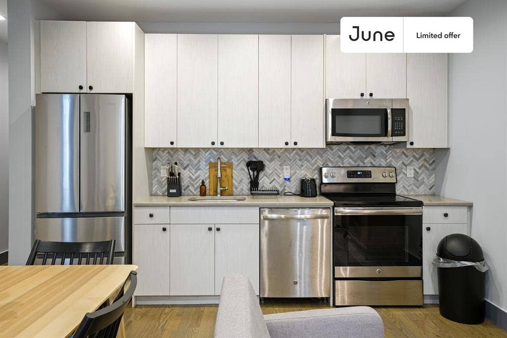 4 BR in New York City