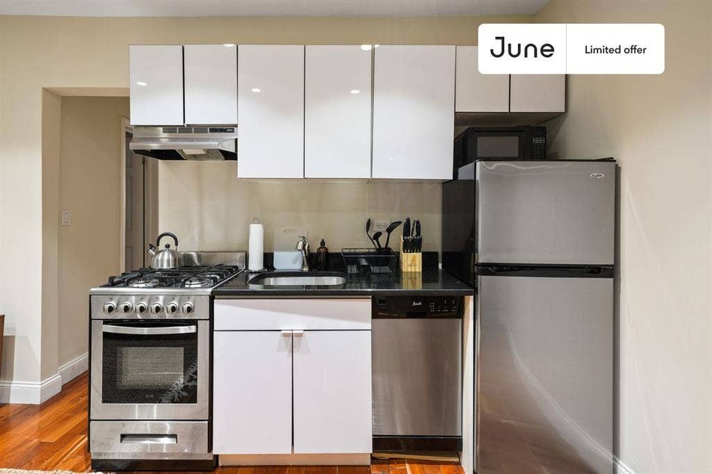 2 BR in New York City