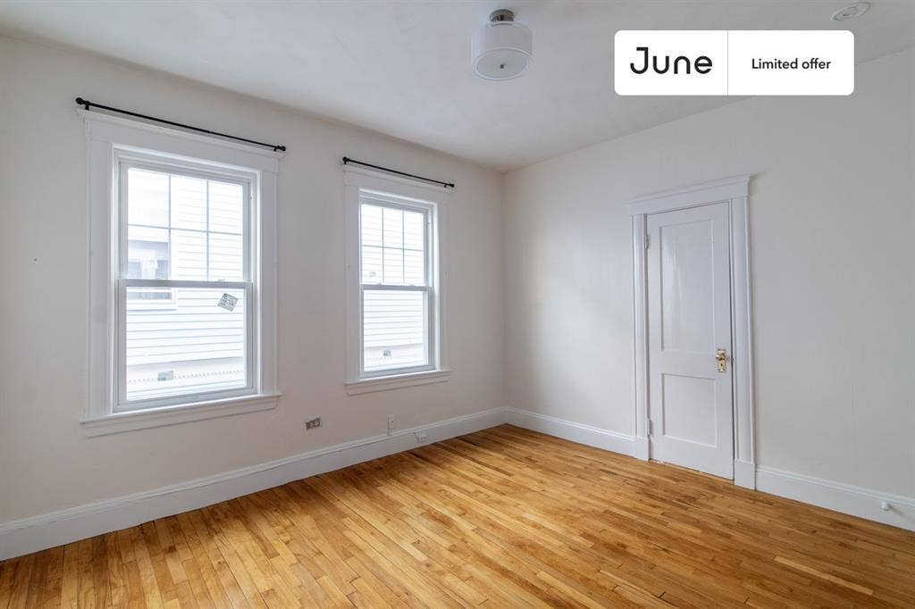 4 BR in Boston