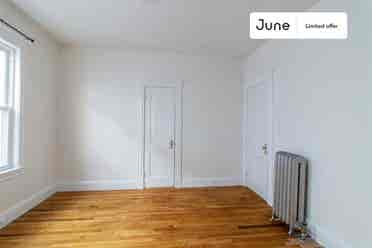 4 BR in Boston