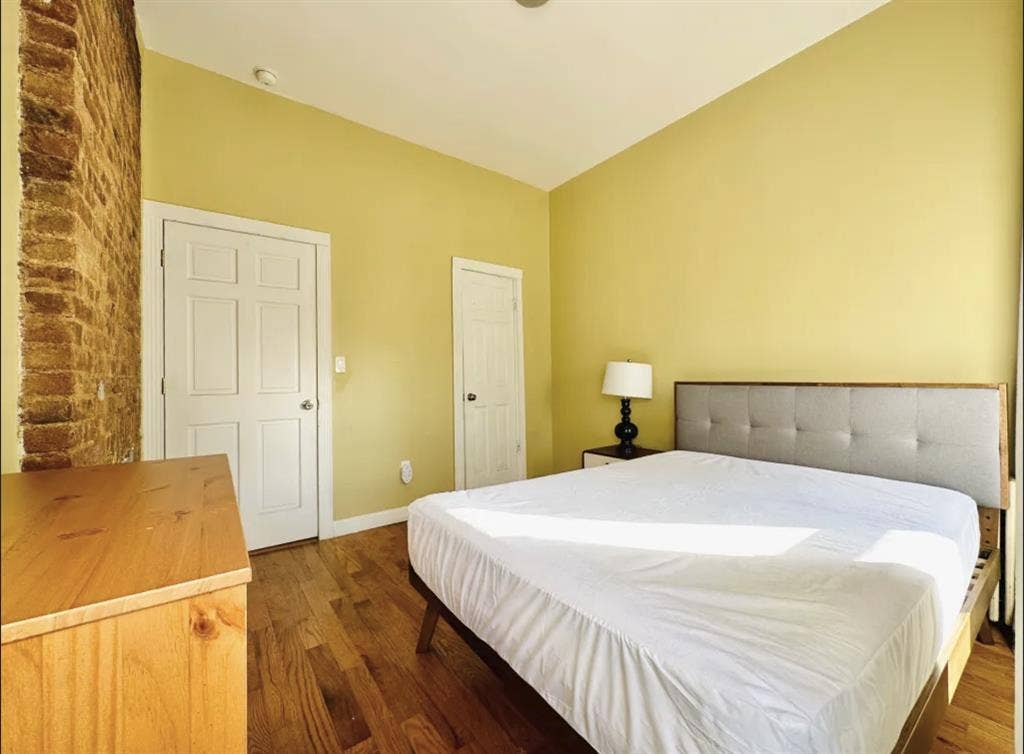 Furnished Room in Bedstuy