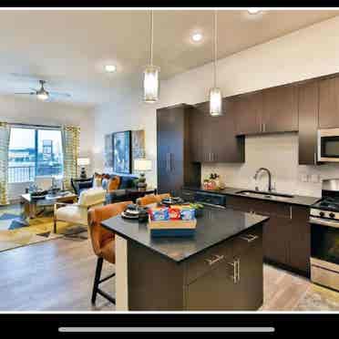 Beautiful large 2br Apt