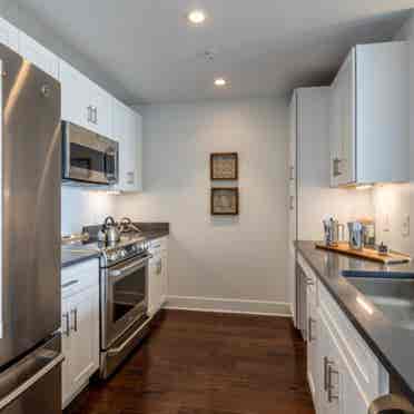 Spacious  Bath Apartment