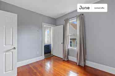 4 BR in Boston